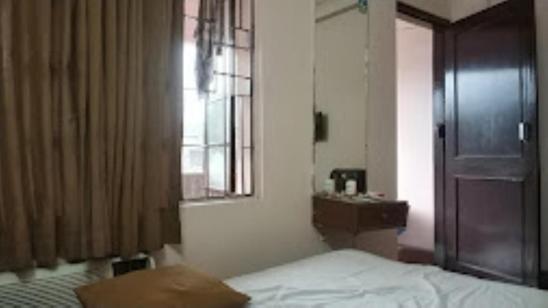 Hotel Blue Wheel,布巴内什瓦尔 外观 照片